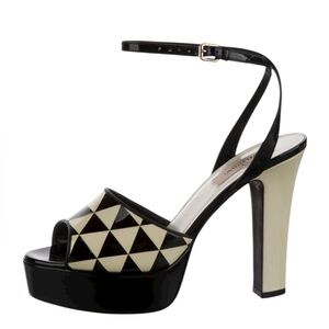 Valentino Garavani Patent Leather Peep Toe  Platform Sandals EU 37 US 7